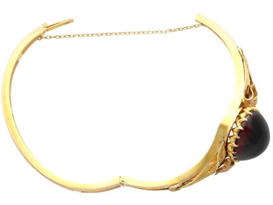Garnet Bangle Clasp Open