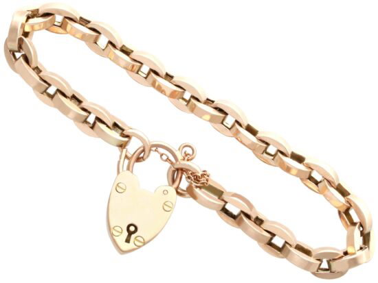 Bracelet Safety Chain Detail