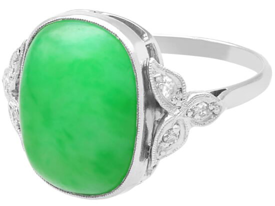 Cabochon Jadeite Ring Product Shot