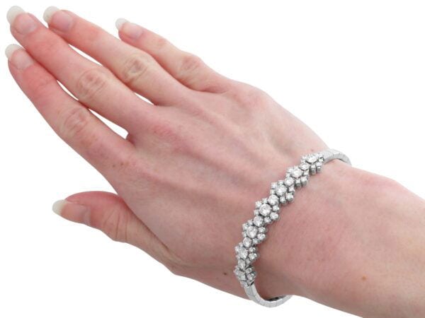 Vintage White Gold Wrist View