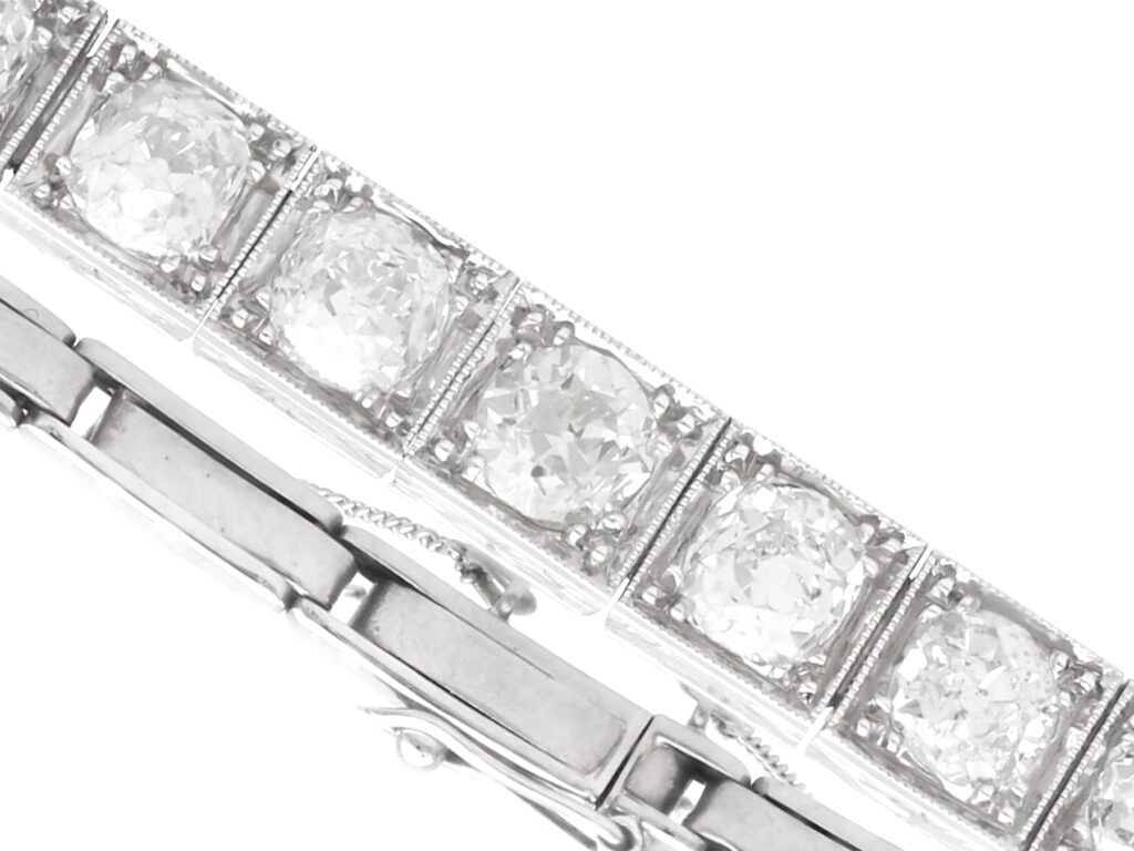 old cut antique diamond bracelet close up on diamonds settings