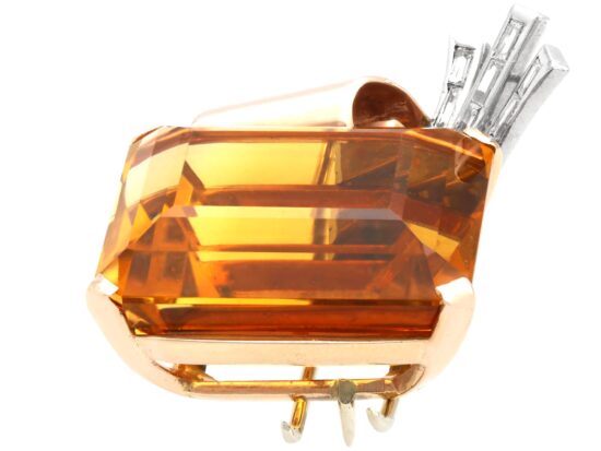 Yellow Gold Citrine Brooch Closeup