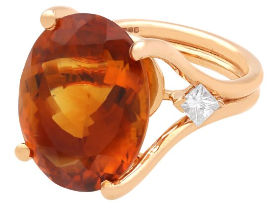 Large Oval Citrine Centre Stone