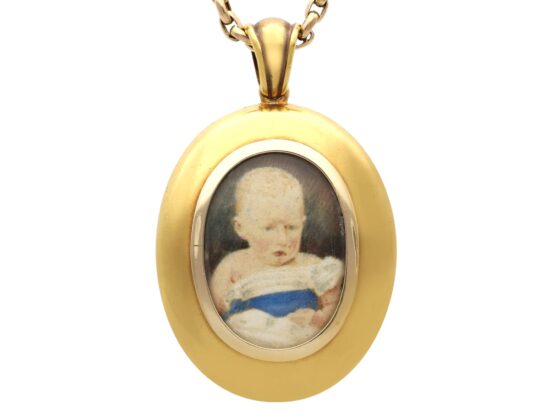 Victorian Gold Locket Product Shot