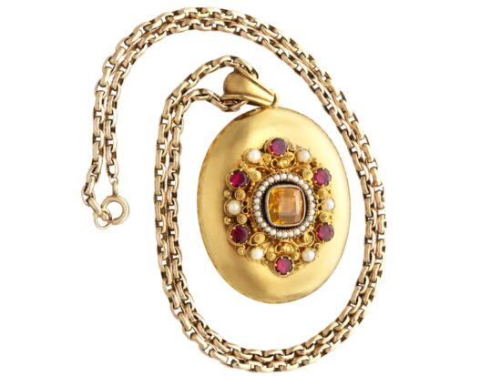 Antique Gold Locket Closeup Detail