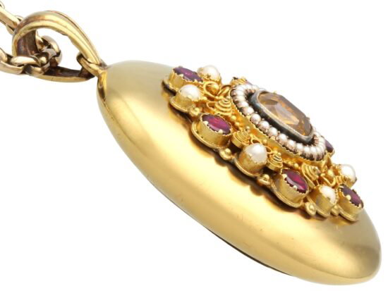 Seed Pearl Halo Detail Shot