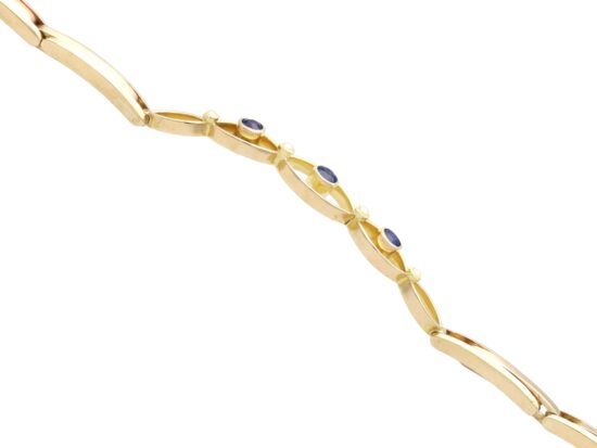 Pearl and Sapphire Bracelet Side View