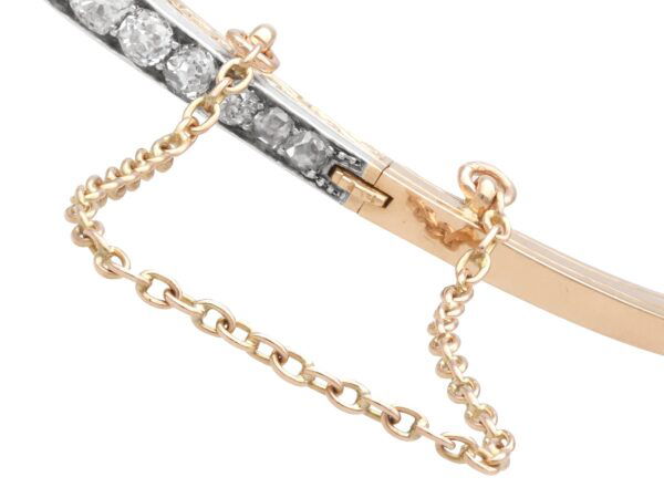 Antique Push Fit Clasp Detail