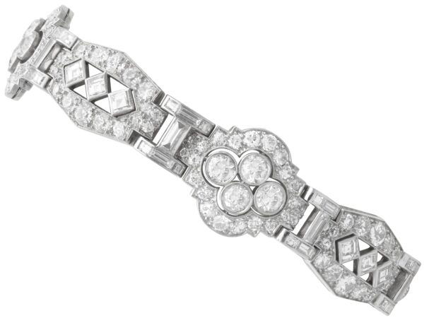 18 Carat Diamond Bracelet in Platinum