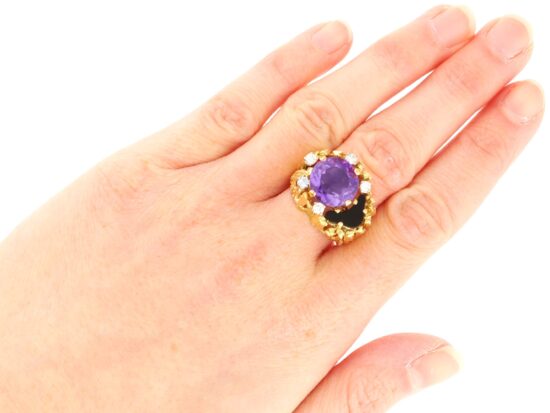 Vintage Amethyst and Onyx Ring wearing