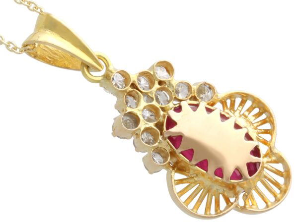 Vintage Ruby Pendant in Gold reverse