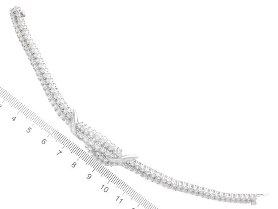 Diamond Bracelet Size Reference Image