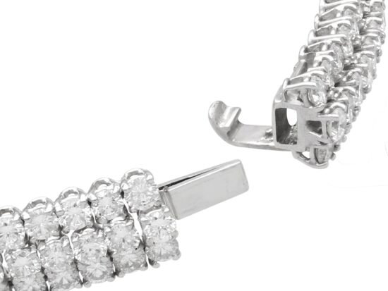 White Gold Bracelet Open Detail