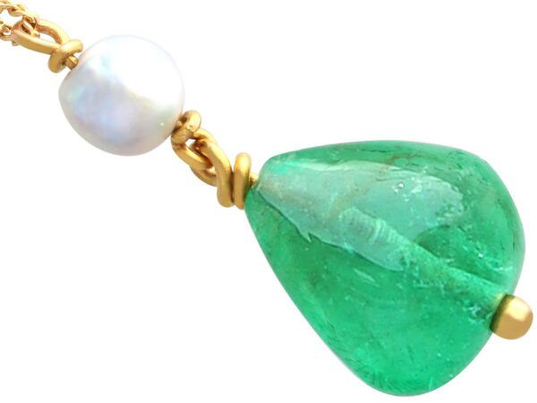 GIA certified emerald pendant in gold