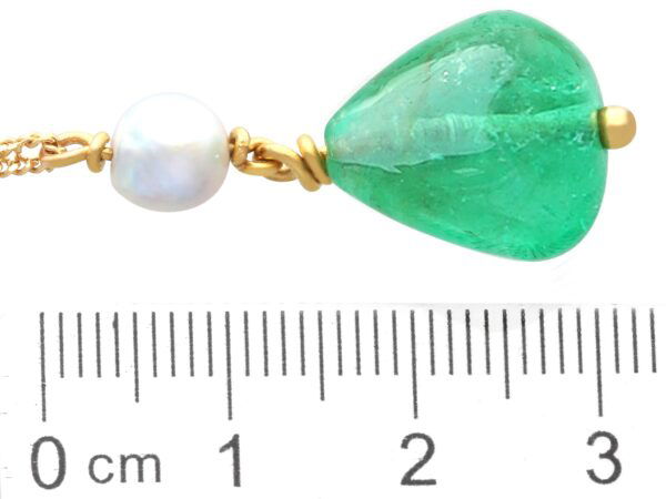 GIA certified emerald pendant in yellow gold size