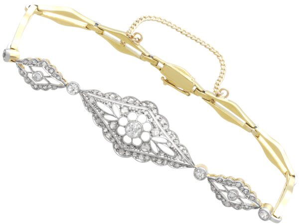 Diamond Gold Link Close-Up