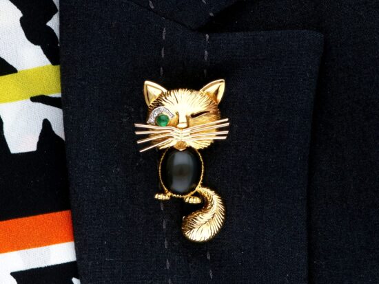 Vintage Gemstone and Gold Cat Brooch wearing