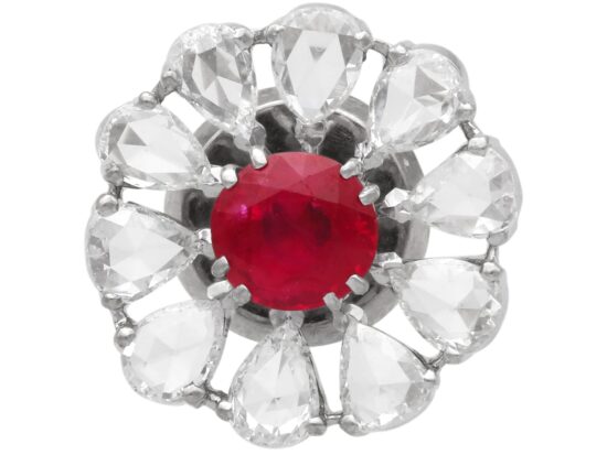Round Burmese Ruby Centre Detail