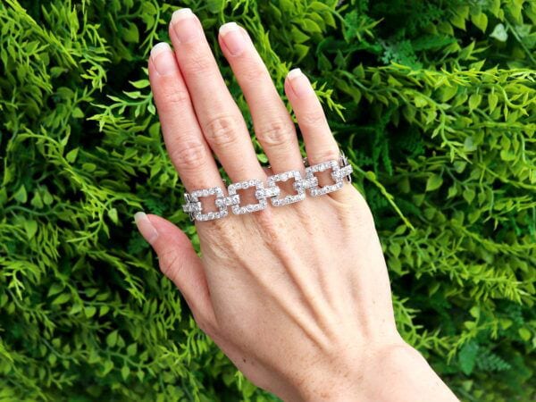 10 carat diamond bracelet outside
