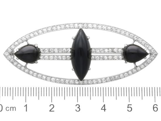Navette Onyx and Diamond Brooch with Diamonds size
