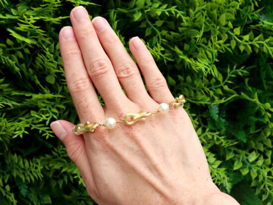 Yellow Gold Bracelet Outdoor View
