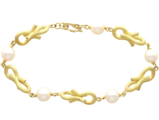 Vintage Bracelet Full Length View