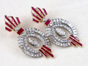 Art Deco Drop Earrings for Geometric Glamour