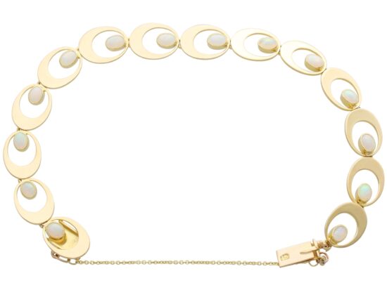 Bracelet Open Clasp View