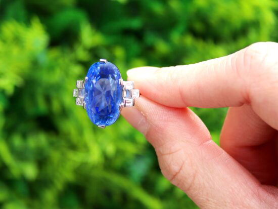 cushion cut Ceylon sapphire ring outside