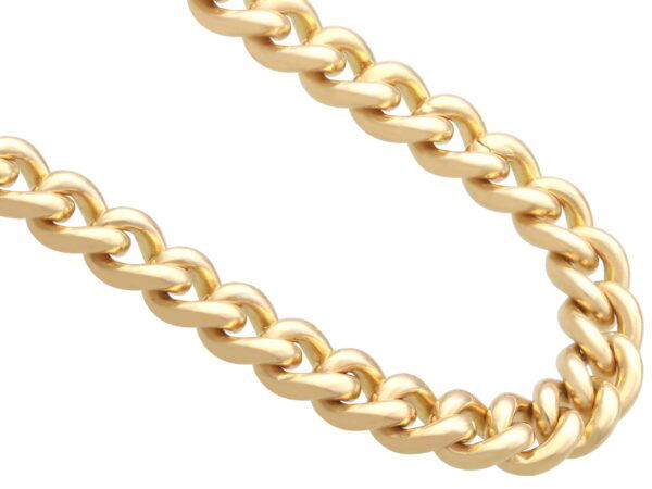 18ct Gold Link Close-Up