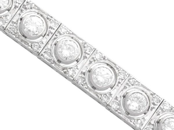 Antique Diamond Bracelet Close-Up