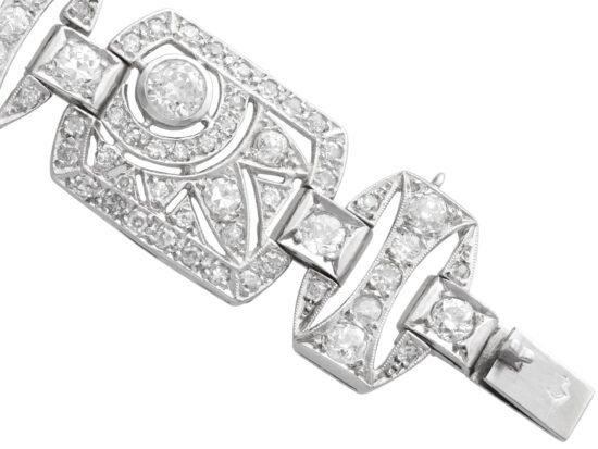 Diamond Bracelet Fastening Detail