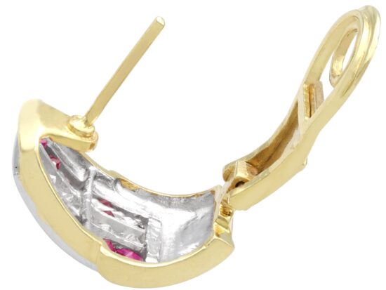 Pin Fastening Earring Open