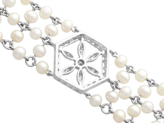 Necklace Reverse View Image