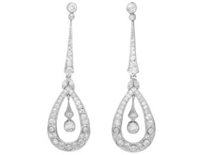 Art Deco 2.25ct Diamond and Platinum Drop Earrings - Circa 1930