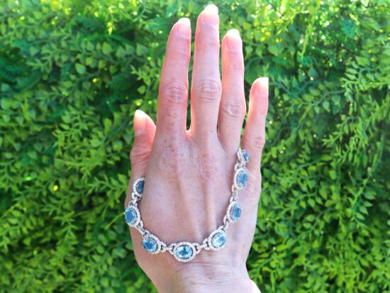 37.03ct Aquamarine Necklace Detail
