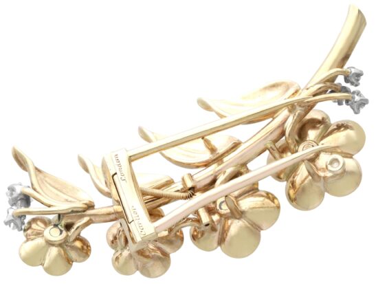 Leaf Motif Brooch Detail