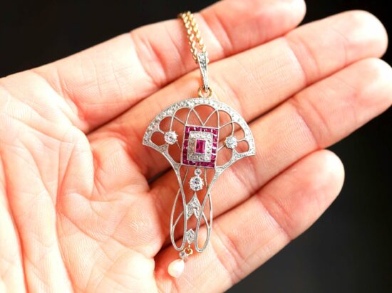 0.29ct Ruby Pendant Front