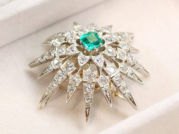 Antique Victorian Emerald, Diamond and Yellow Gold Brooch Pendant