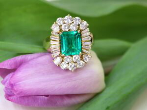 antique emerald jewellery