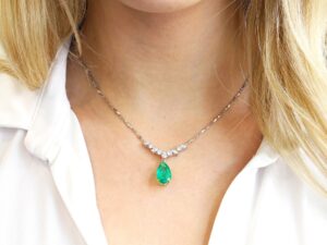 Antique & Vintage Emerald Necklaces