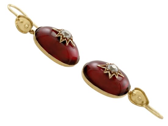 Oval Cabochon Garnet Earring Detail