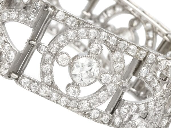 Platinum Clasp Open Detail Shot