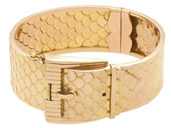 18ct Yellow Gold Buckle Bangle Front