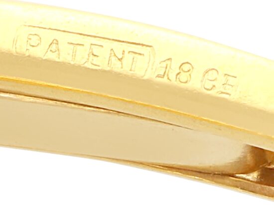 22ct Gold Hallmarks Close-Up