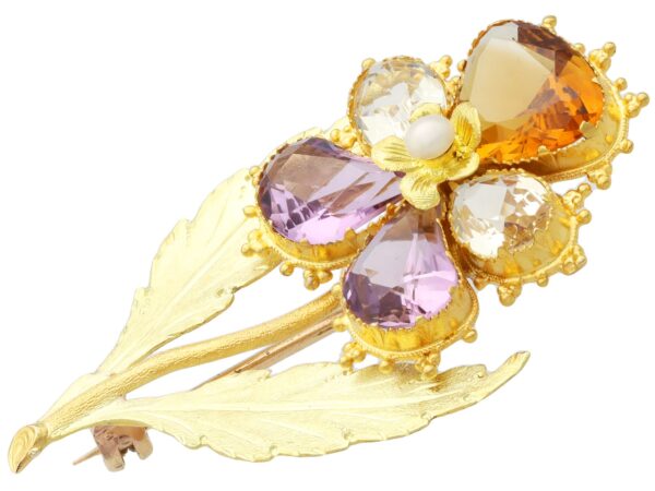 gold flower brooch pin