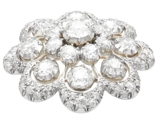 Victorian diamond brooch in yellow gold