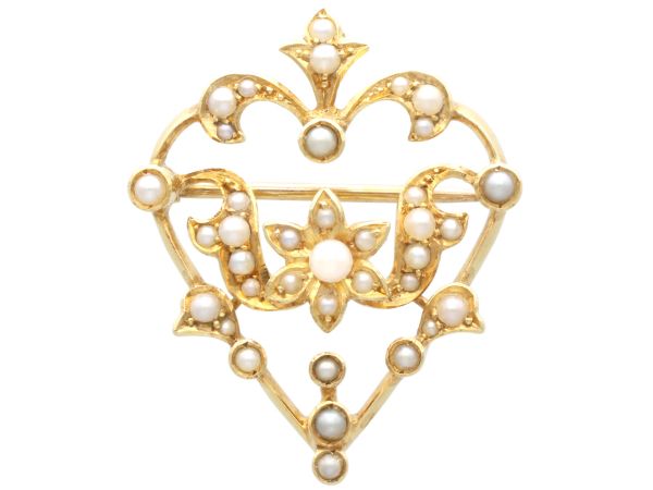 Victorian Pearl Brooch in Yellow Gold
