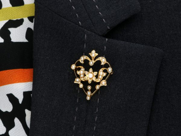 Victorian 15k Gold Pearl Brooch on Blazer