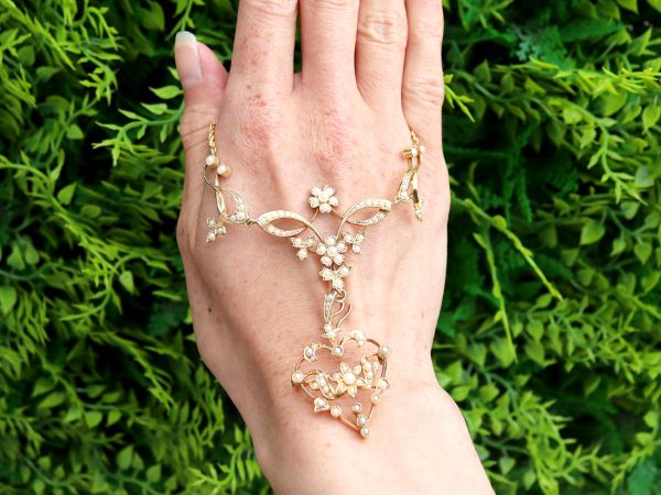 Victorian 15k Gold Pearl Necklace outside